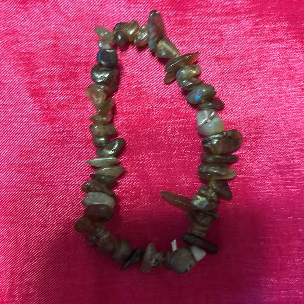 8/22–11 Malachite Chip Bracelet